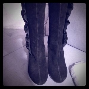 Jessica Simpson black e ruffled sided tall boots